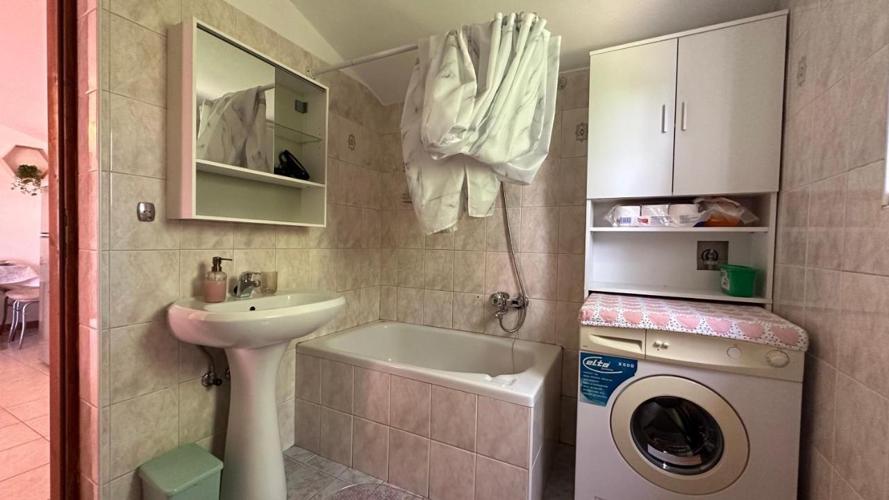 Apartment Murva Premantura Eksteriør billede