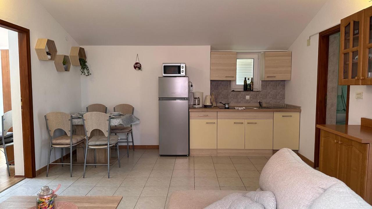 Apartment Murva Premantura Eksteriør billede