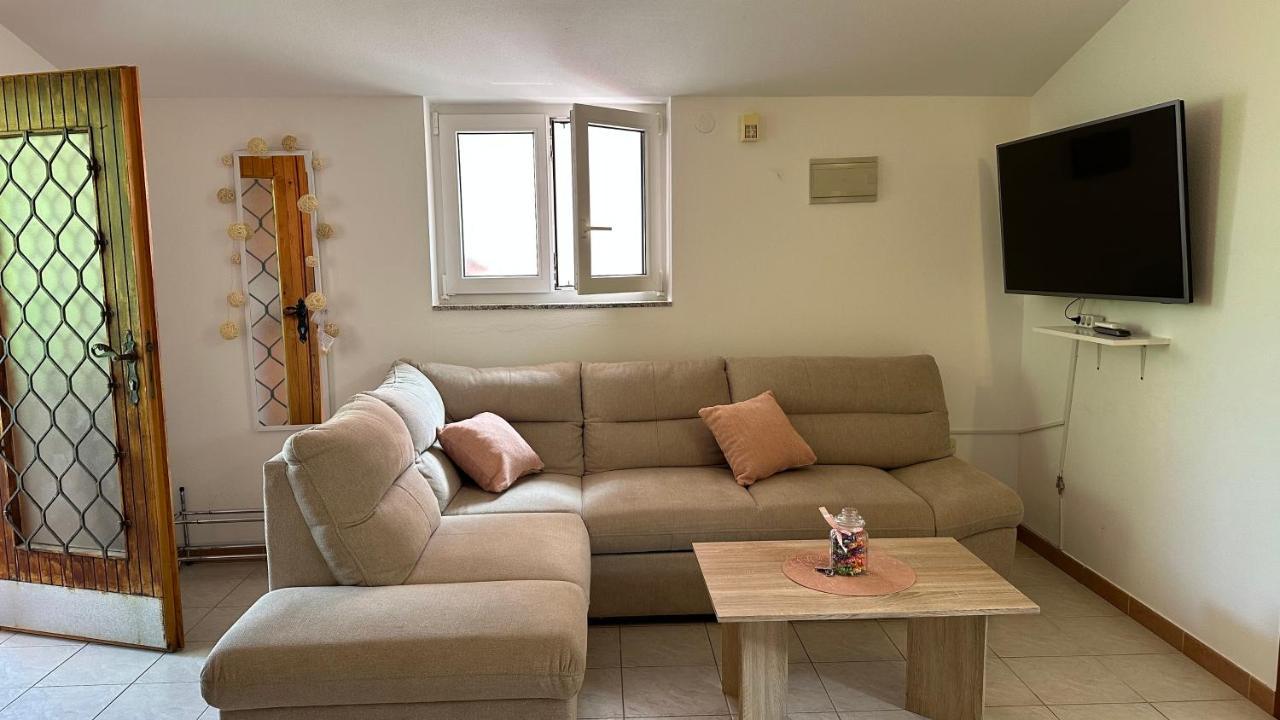 Apartment Murva Premantura Eksteriør billede