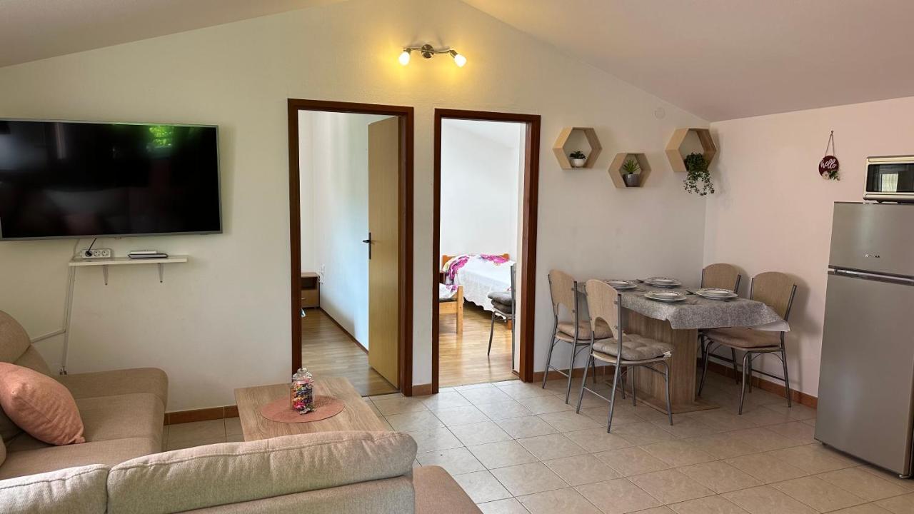 Apartment Murva Premantura Eksteriør billede